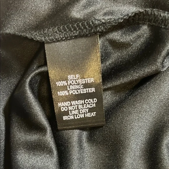 Lulu's Green Long Sleeve Sundress with V-Neck - Picture 8 of 9